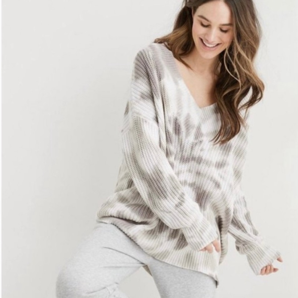Aerie Wide Tie Dye V-Neck Oversized Sweater